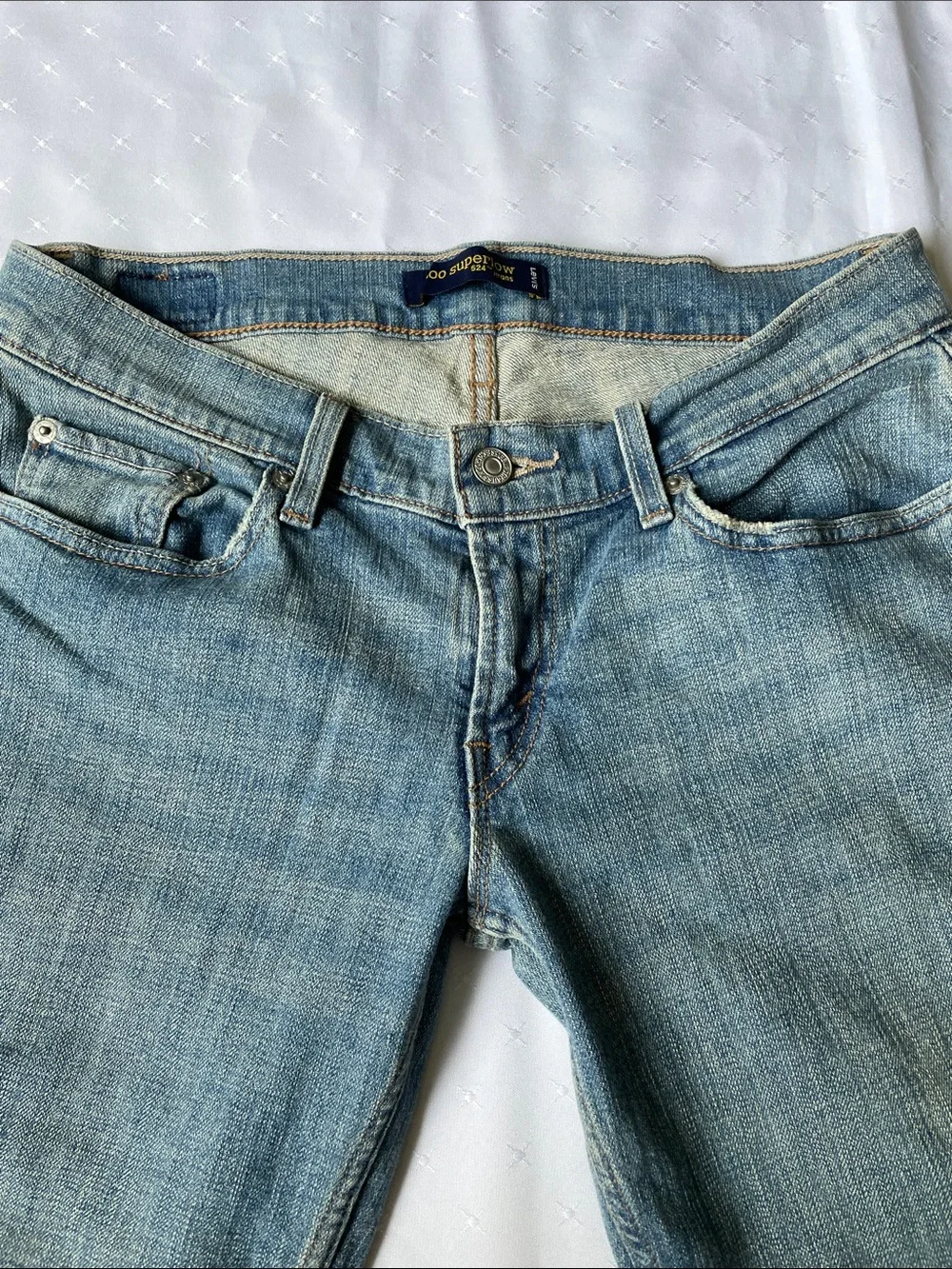 Levis size color